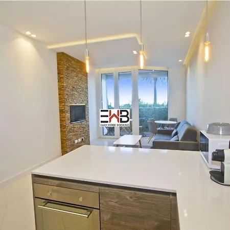 Апартаменты Sea View- Easy Booking