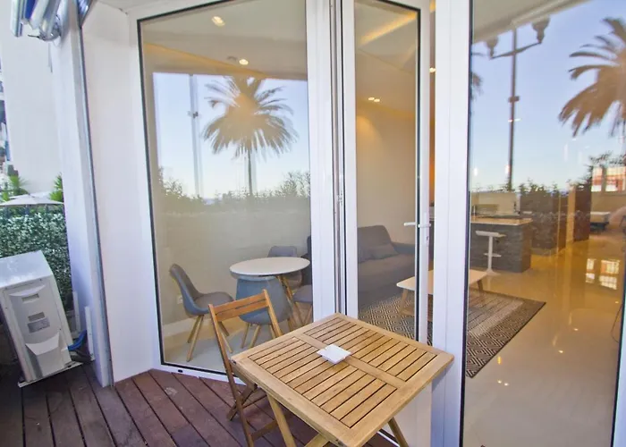 Sea View- Easy Booking